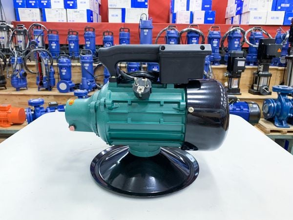 MOTOR ĐẦM DÙI BÊ TÔNG