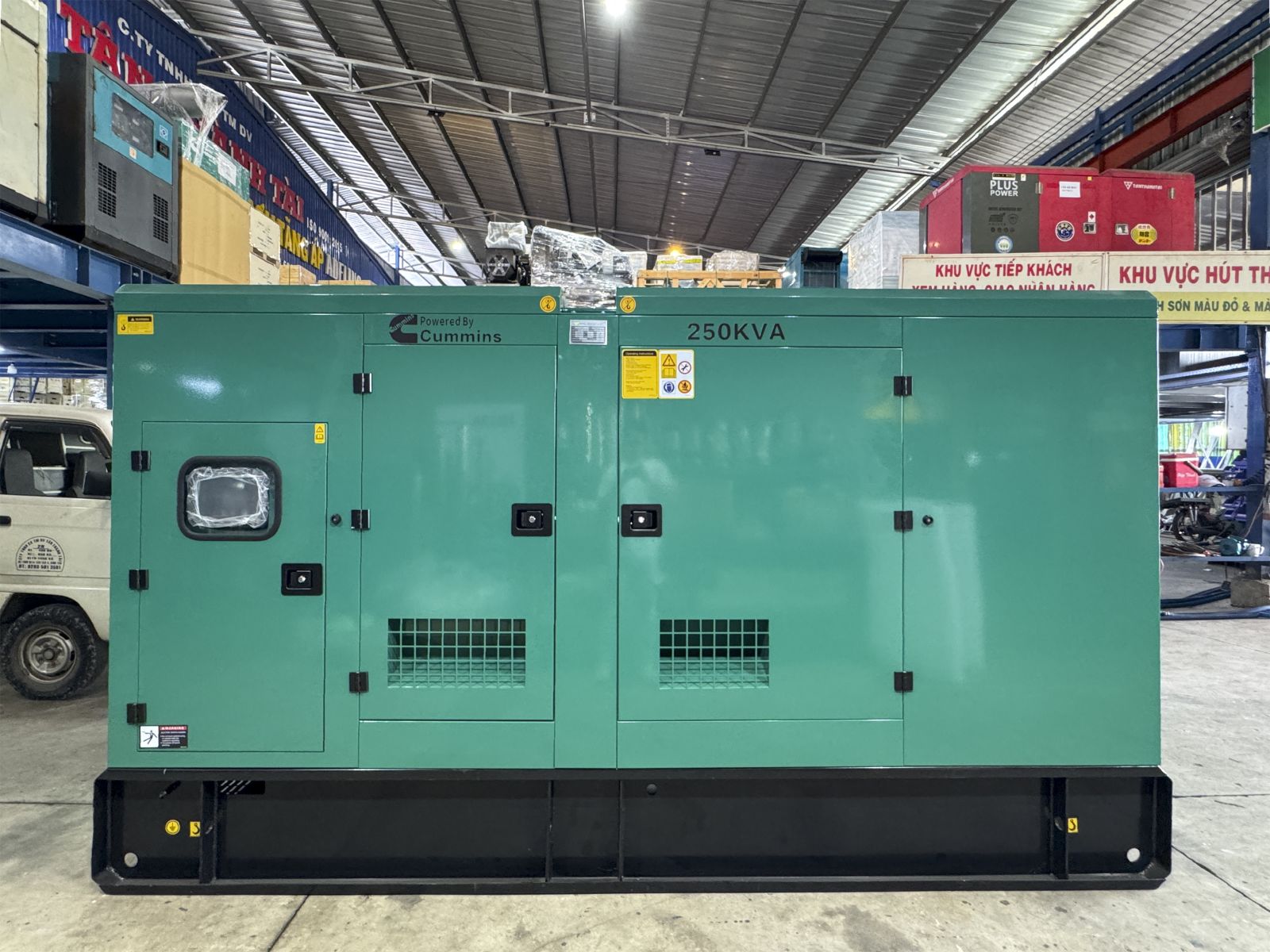 Tổ máy phát điện sử dụng động cơ  CUMMINS 250KVA - Nhập khẩu mới 100% (Máy 2)