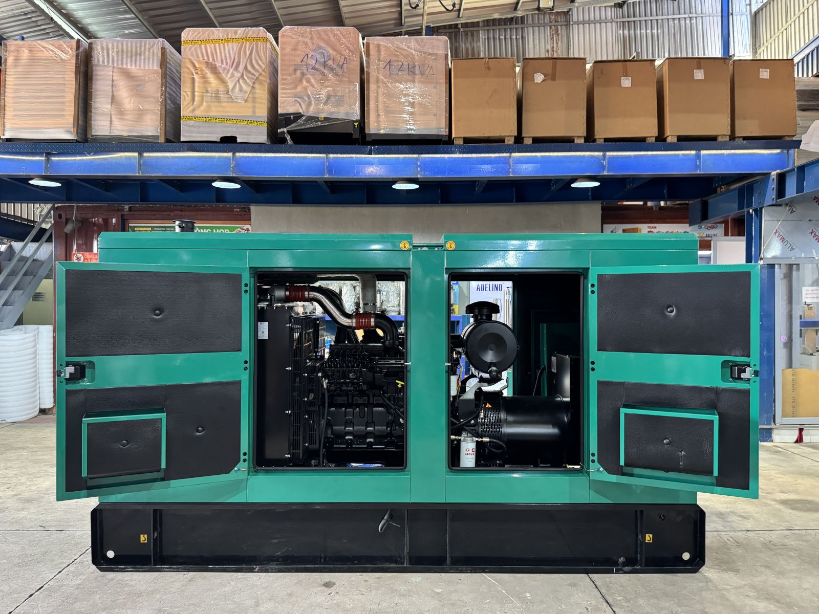 Tổ máy phát điện sử dụng động cơ  CUMMINS 250KVA - Nhập khẩu mới 100% (Máy 2)