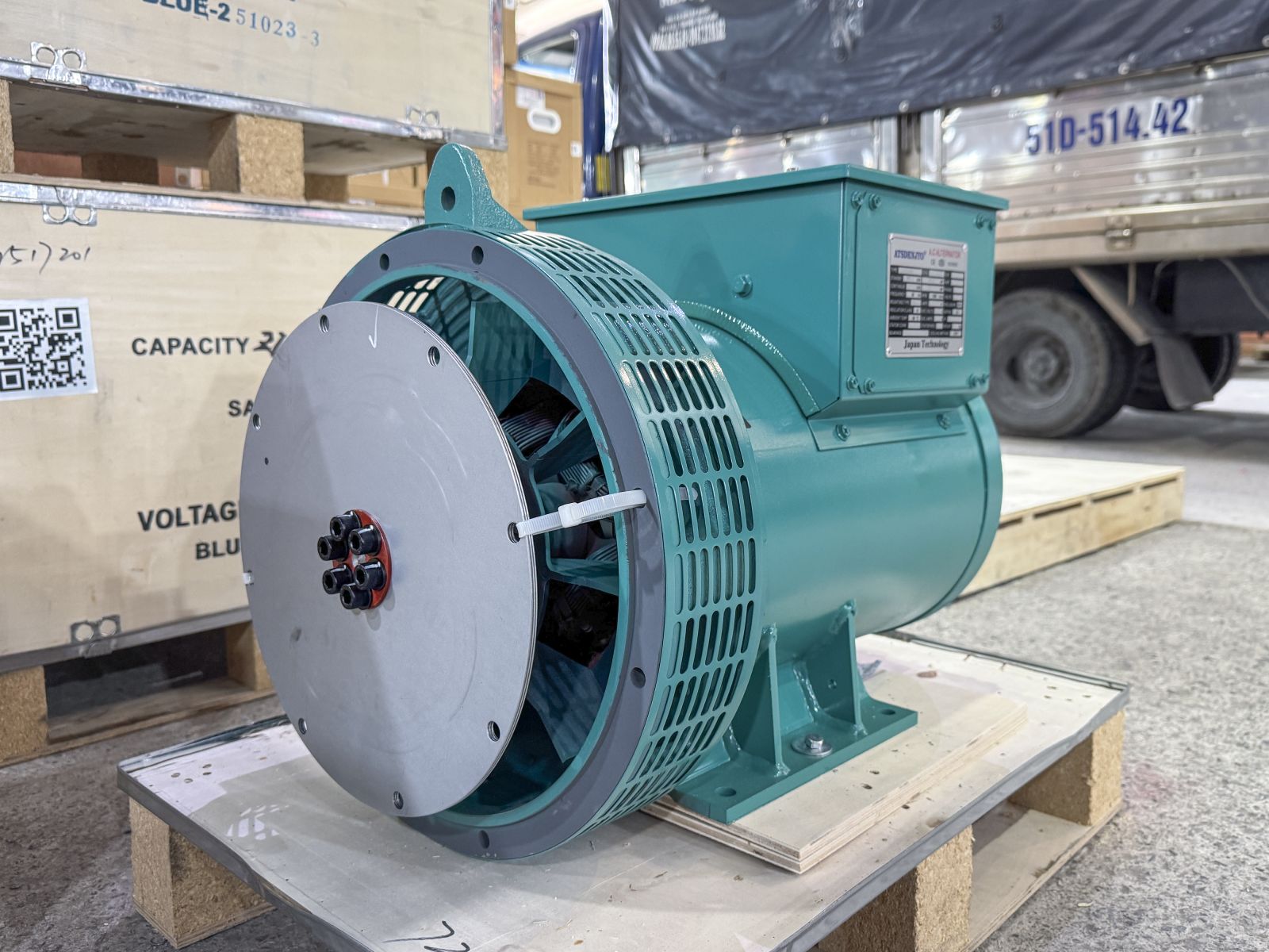 Đầu phát điện 27.5kVA - 3 pha 1 bạc đạn