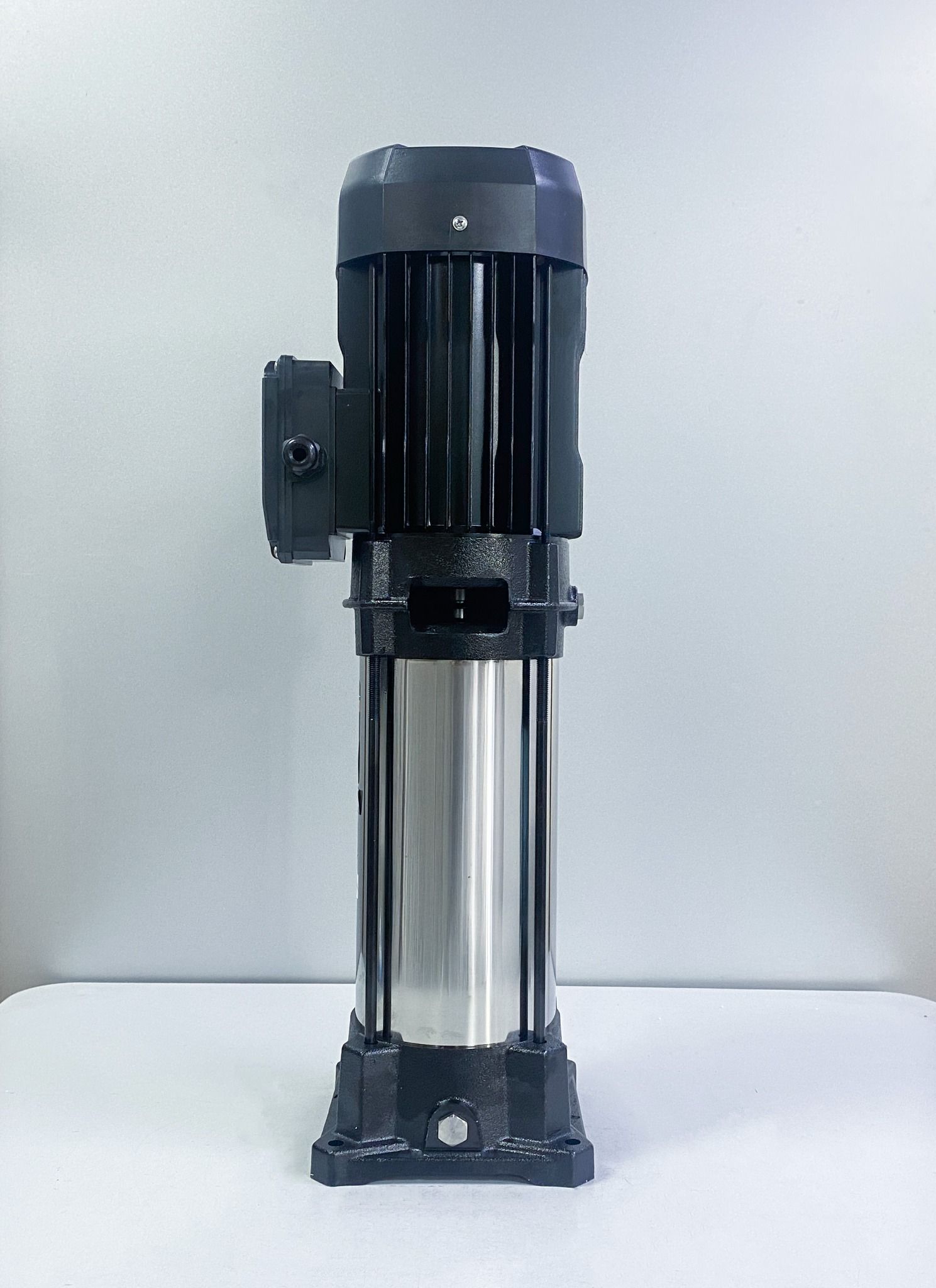 MÁY BƠM TRỤC ĐỨNG ĐA TẦNG CÁNH PV2-9 - 1.5kW-2.0HP